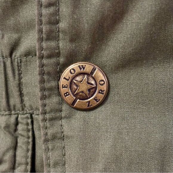 Below Zero by S Rothschild Forest Green Puffer Jacket With Hood, Lots of Pockets - Picture 6 of 11